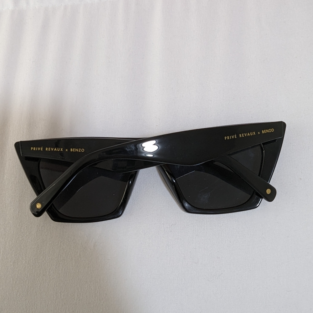 Oversized Cat Eye Sunglasses - Picture 2 of 5